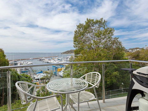 2 'Paradiso', 4 Laman Street - Beautiful Unit With Stunning Water Views & Pool - NT Tourism 1