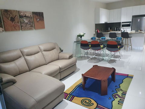 2 BDR Sea View Guest House - Accommodation NT 3
