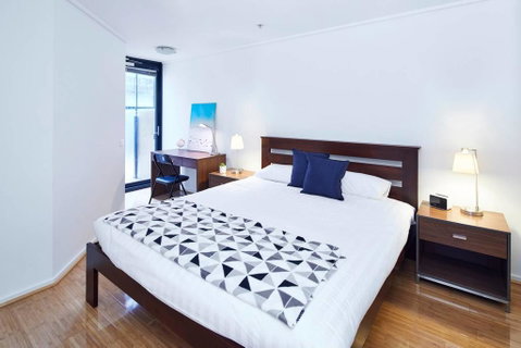 2 Bed/2 Bath Apartment, Amazing Location! - Accommodation NT 2