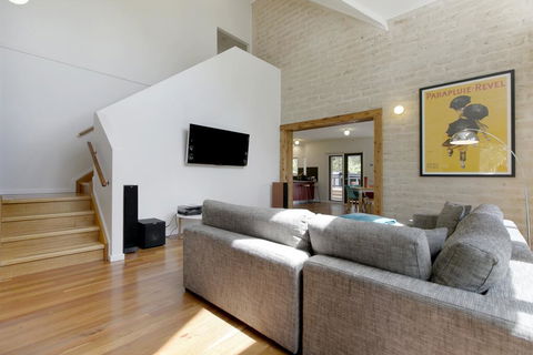 2 Marma Retreat With Jacuzzi, Heated Pool, Pet Friendly, Foxtel - Accommodation NT 0