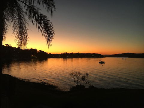 2 The Shores Soldiers Point - Waterfront - Uninterrupted Water Views INCLUDING ALL LINEN & TOWELS, Free Wi-Fi - Accommodation NT 3