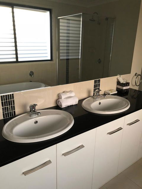 21 On Hursley Motel Apartments - NT Tourism 3