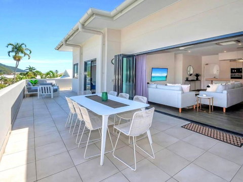 Cairns North 4-Bed With Outdoor Dining & Pool - Accommodation NT 3