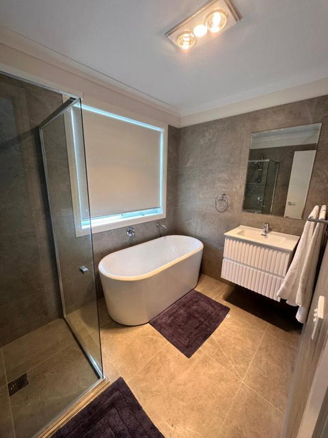 Canberra 3 Bedroom Home To Remember - NT Tourism 1