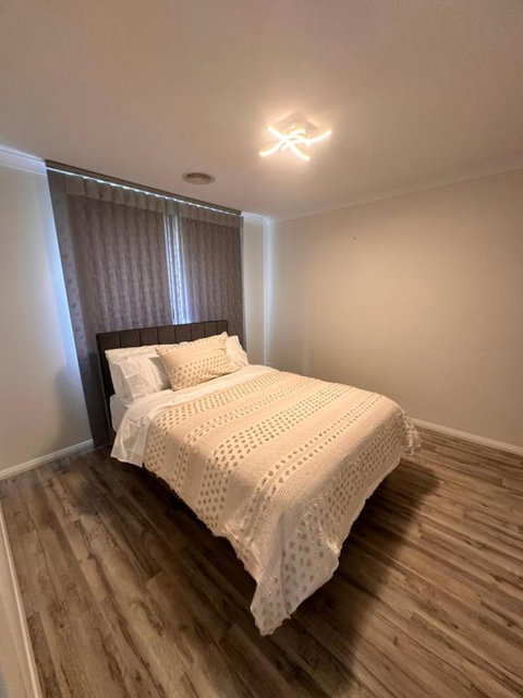 Canberra 3 Bedroom Home To Remember - NT Tourism 4