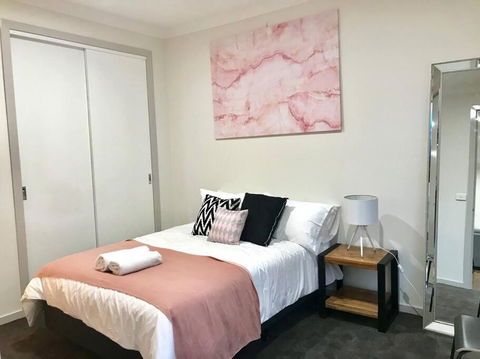 D112 Braybrook Central Stay-Great Getaway - Accommodation NT 0