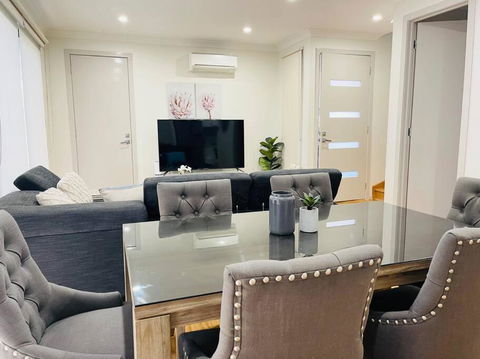 D112 Braybrook Central Stay-Great Getaway - Accommodation NT 3