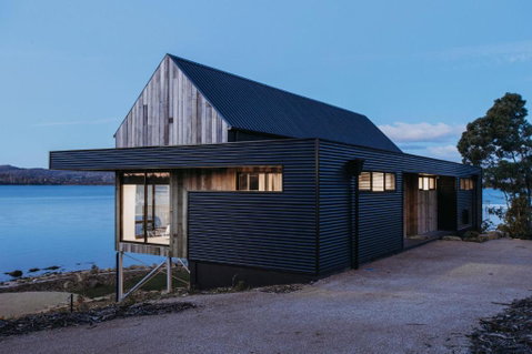 Deviot Boat House - Accommodation NT 1