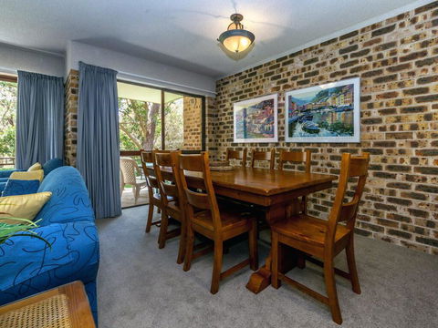 28 'Bay Parklands', 2 Gowrie Ave - Pool, Tennis + Stunning Views - NT Tourism 3