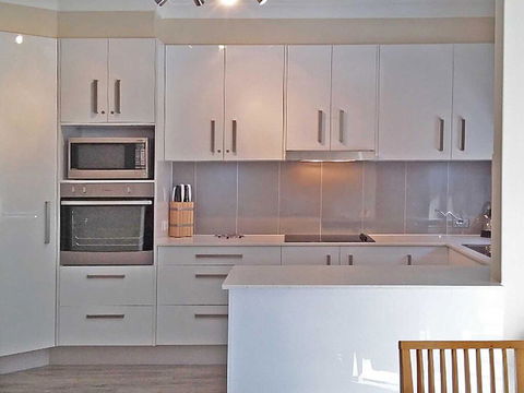 3 'Adriana' 83 Ronald Avenue - Unit With A Backyard - NT Tourism 1