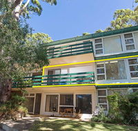 3 'Far Horizons' 77 Ronald Avenue - cosy comfortable unit with filtered views