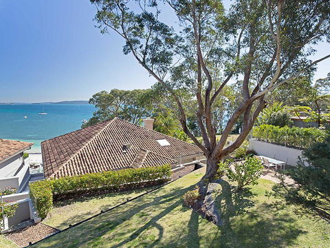 3 'Sebastapol' 66 Thurlow Avenue - Gorgeous Unit Overlooking Dutchies Beach - NT Tourism 3
