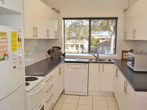 3 'Silvana Court', 26 Ajax Avenue - Neat Unit With Air Conditioning - NT Tourism 3