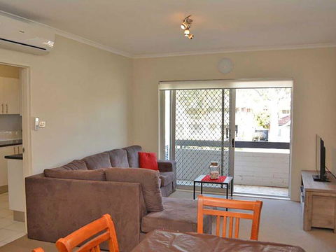 3 'Silvana Court', 26 Ajax Avenue - Neat Unit With Air Conditioning - NT Tourism 2