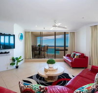 3 Bedroom Apartment - Panoramic Ocean Views - Accommodation NT