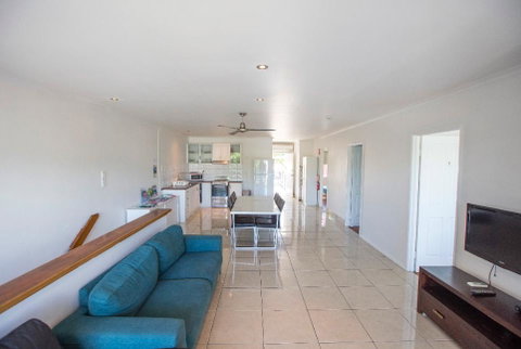 3 Bedroom Apartment // Spence St - Accommodation NT 0