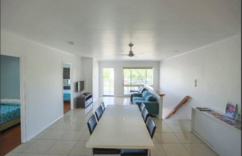 3 Bedroom Apartment // Spence St - Accommodation NT 1