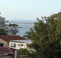 3/4 Victor Parade - great townhouse  walk to the beach