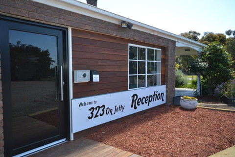 323 On Jetty - Accommodation NT 1