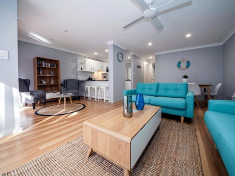 33 'Bay Parklands', 2 Gowrie Avenue - Air Conditioning, Foxtel, Pool, Tennis Court, Spa - NT Tourism 2