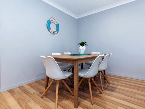33 'Bay Parklands', 2 Gowrie Avenue - Air Conditioning, Foxtel, Pool, Tennis Court, Spa - NT Tourism 3