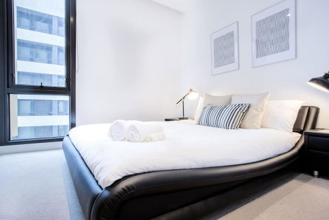 33, Cotton Cloud, LVL48@2BR2BTH Apt, Mel Cen, Freetram - Accommodation NT 3