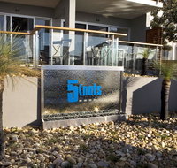 5 Knots Metung - NT Tourism