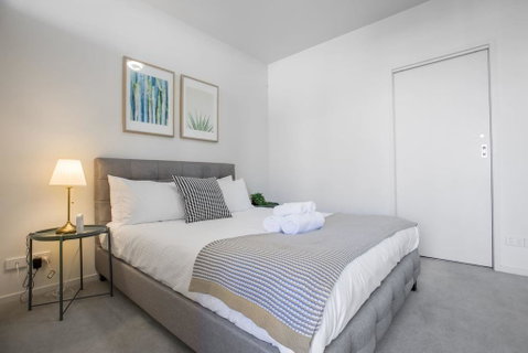 62, Green Wood, Lv21@1bd1bth, Close To Mel CBD,  - Accommodation NT 1