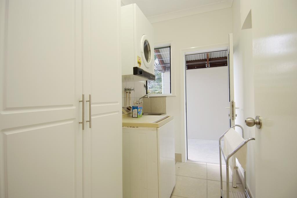 Holloways Beach QLD Accommodation NT