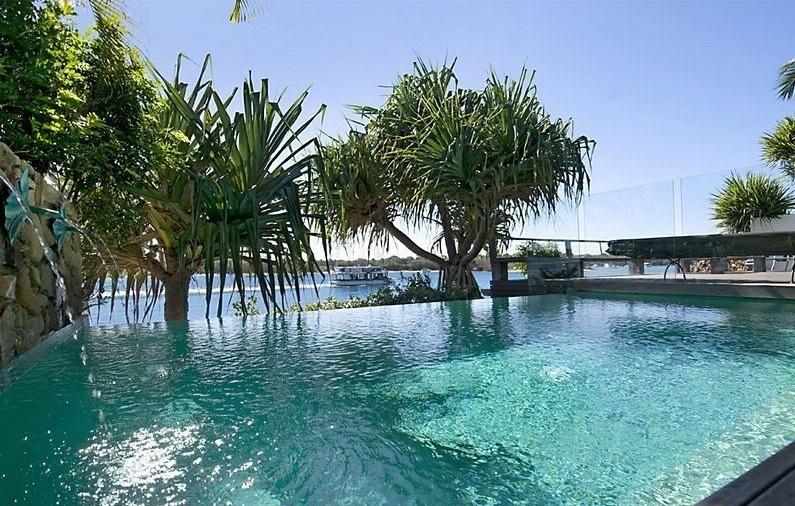 Noosa QLD Accommodation NT