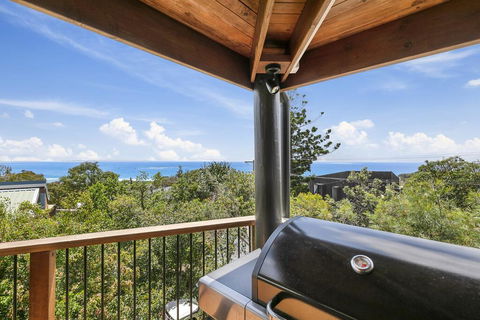 8 Yarrong Road - NT Tourism 0