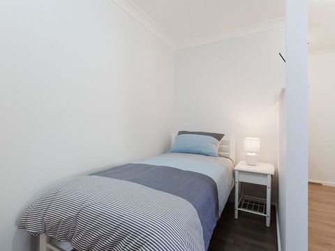 9 'Shoal Bay Beach Apartments' 2 Shoal Bay Road -air Conditioning And Complex Swimming Pool - NT Tourism 1