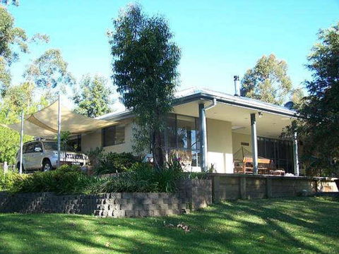 9 Hayward St - Stay Lakeside - NT Tourism 2