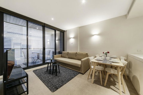 A Central & Cozy 2BR Apt Near Federation Square - Accommodation NT 0