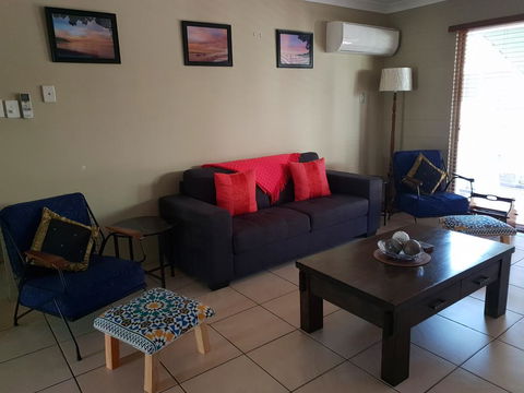 A City Retreat, 2BR Apartment - Reid Park -Townsville - Accommodation NT 0