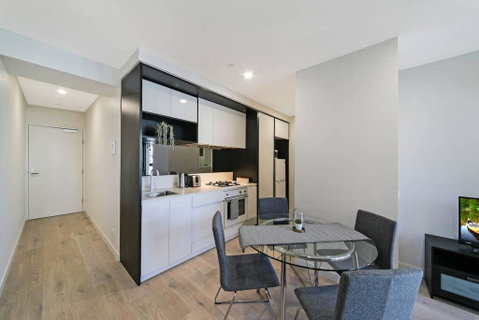 A Cozy & Stylish Suite Near Melbourne Central - Accommodation NT 2