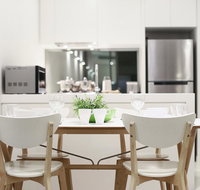 A Modern 2BR Apt Near Federation Square - Accommodation NT