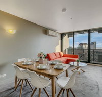 A Modern 2BR CBD Apt City Views FREE Parking - Accommodation NT