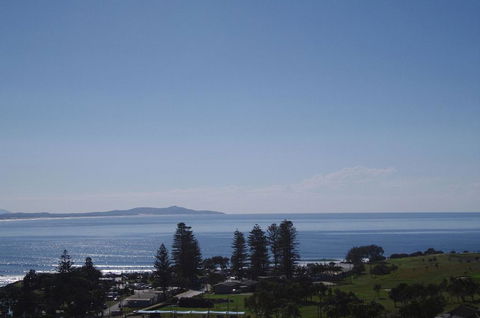 AAA Views, 2 View Street - Accommodation NT 0