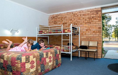 Abajaz Motor Inn - NT Tourism 1
