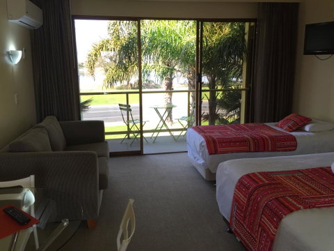 Abel Tasman Waterfront Motel - Accommodation NT 3
