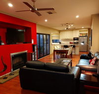 About Time Retreats- Studio Seven - Accommodation NT