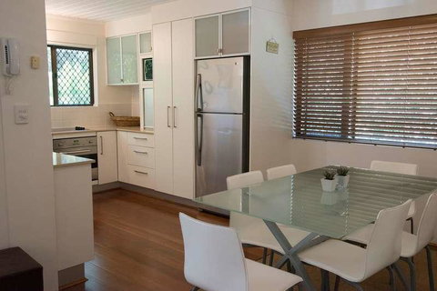 Absolute Beachfront - Mooloolaba - Accommodation NT 1