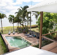 ABSOLUTE BEACHFRONT BLISS  NEWELL BEACH - Accommodation NT