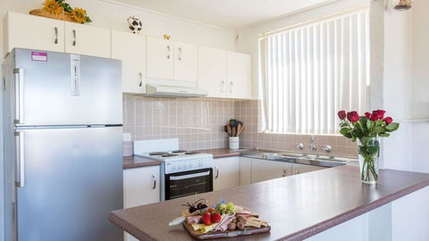 Absolute Oceanfront Cottage - Accommodation NT 2