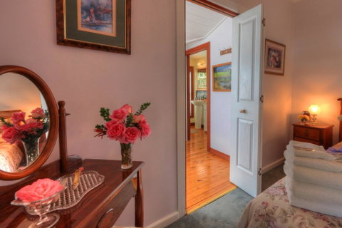 Addlestone House Bed And Breakfast - Accommodation NT 2