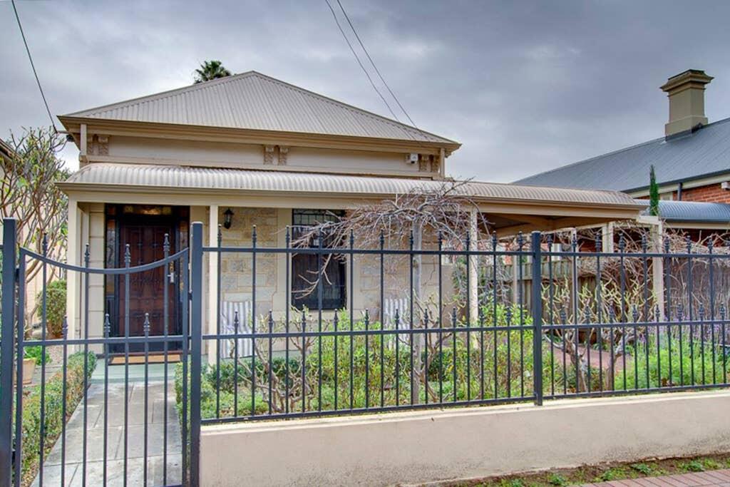 St Peters SA Accommodation NT