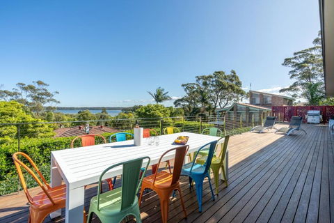 EAST52A - Lake Views - Accommodation NT 4