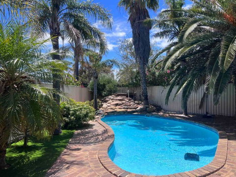 Edgewater Whole Holiday Resort - Accommodation NT 0