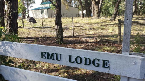 Emu Lodge Country Retreat - NT Tourism 3